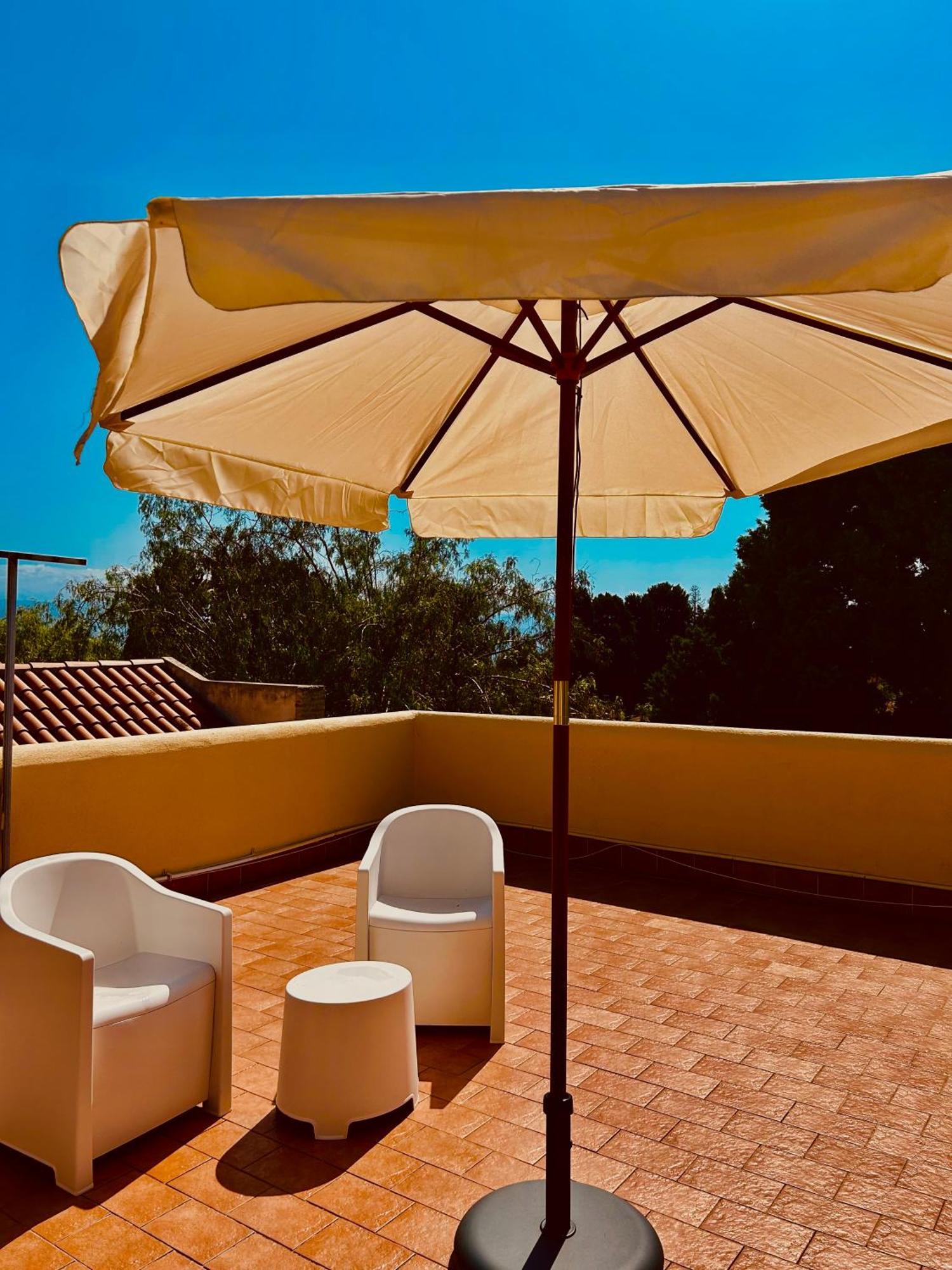 Aparthotel Oltre - Dove Cielo E Mare Si Uniscono Milazzo Exterior foto