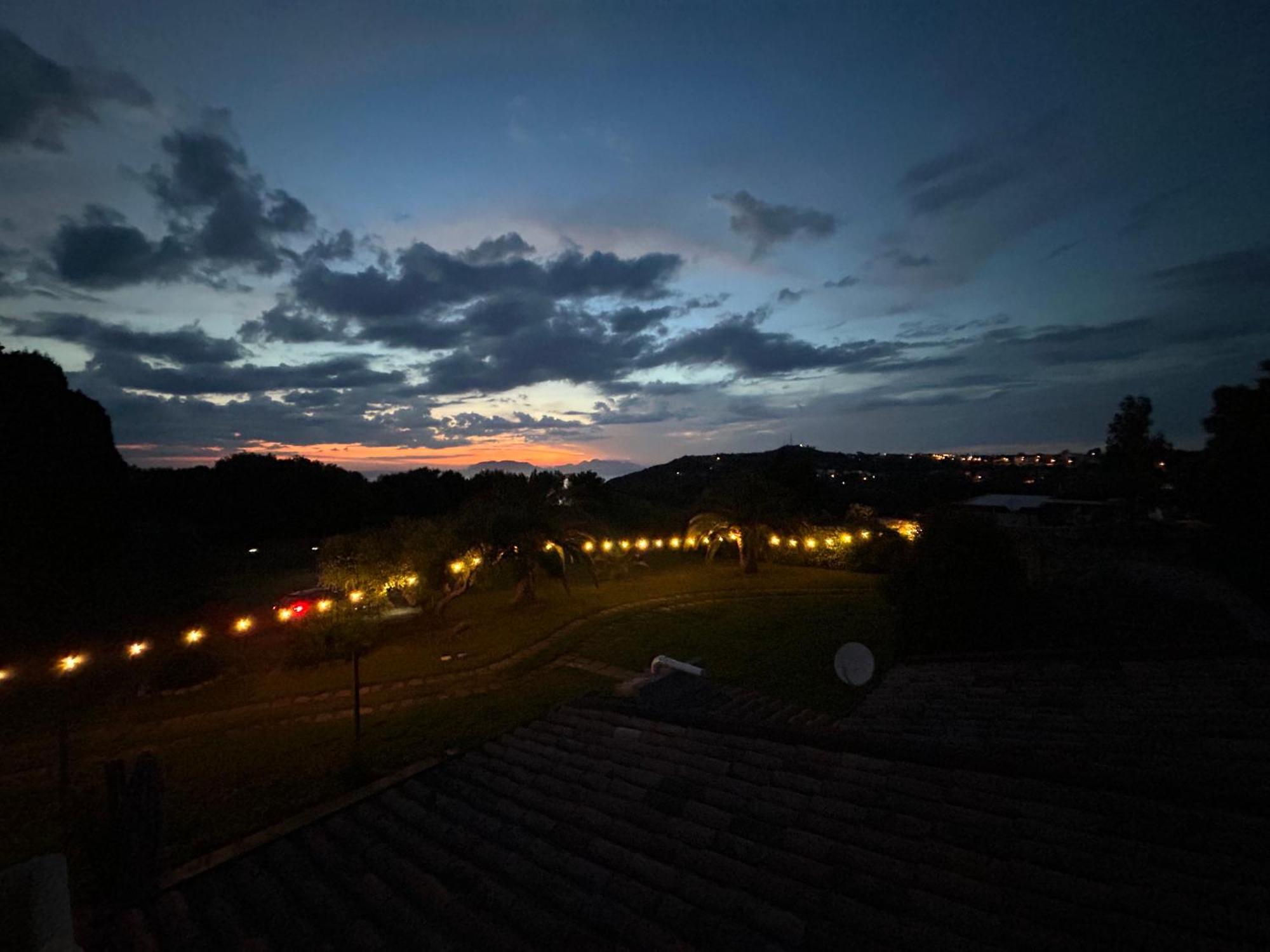 Aparthotel Oltre - Dove Cielo E Mare Si Uniscono Milazzo Exterior foto